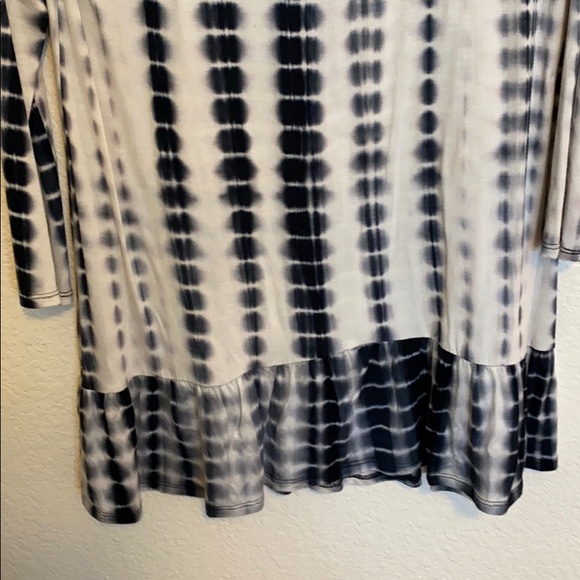 Fun and funky tie dye tunic! - Picture 2 of 3